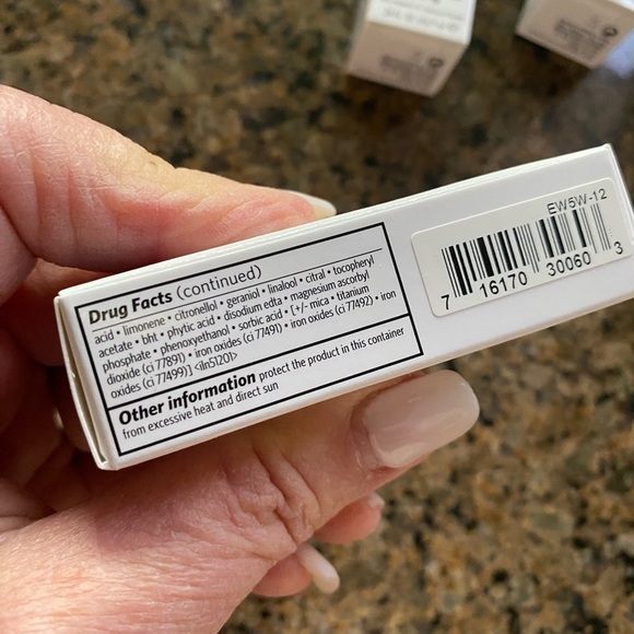 Bobbi Brown Golden 4 Tint TRAVEL Size .24 oz In box, 12 available for bundling - Picture 5 of 9